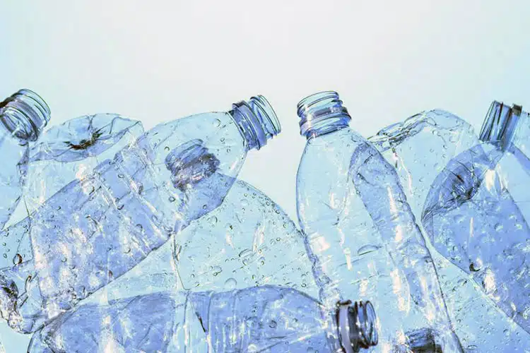 Imballaggio-in-film-plastico-per-alimenti